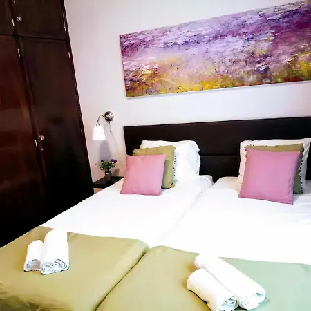 Inema House Iberlagos * Лагуш